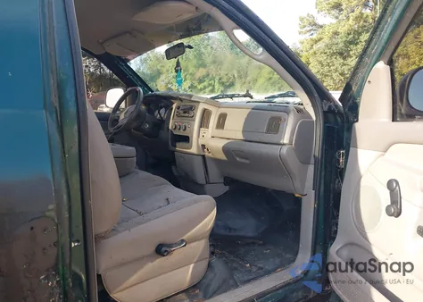 2002 Dodge Ram 1500 St z USA, uszkodzony, nr VIN 1D7HA16K72J216574